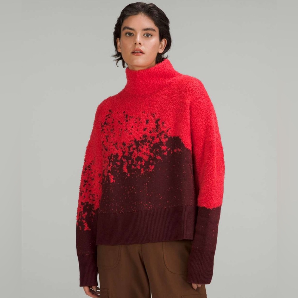 Lululemon Ombre Knit Textured Turtleneck. Size 4.